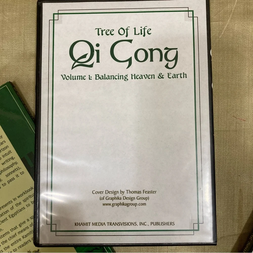Qigong book and dvd bundle - Picture 5 of 10